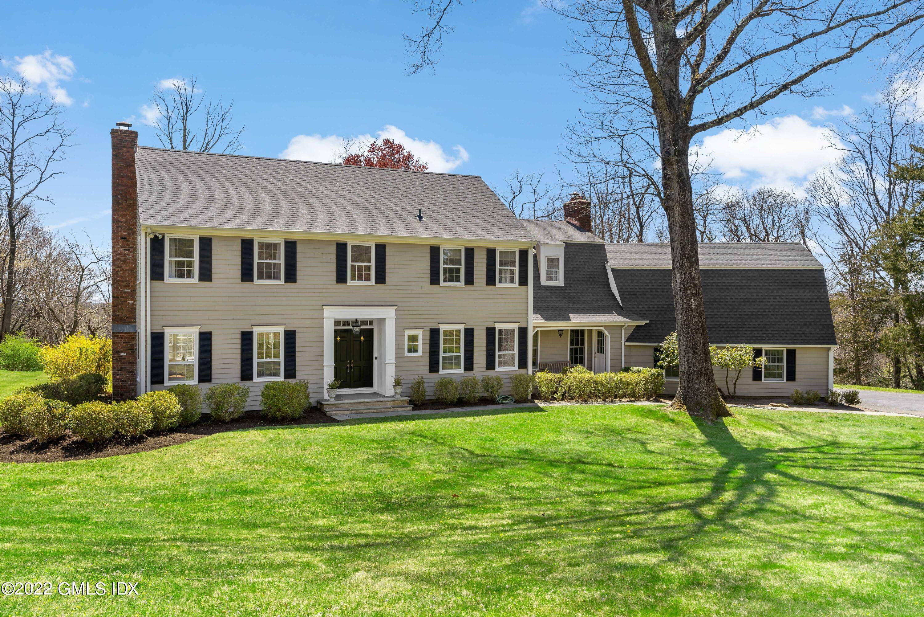 Welcome to this Ridgecrest colonial located in N.