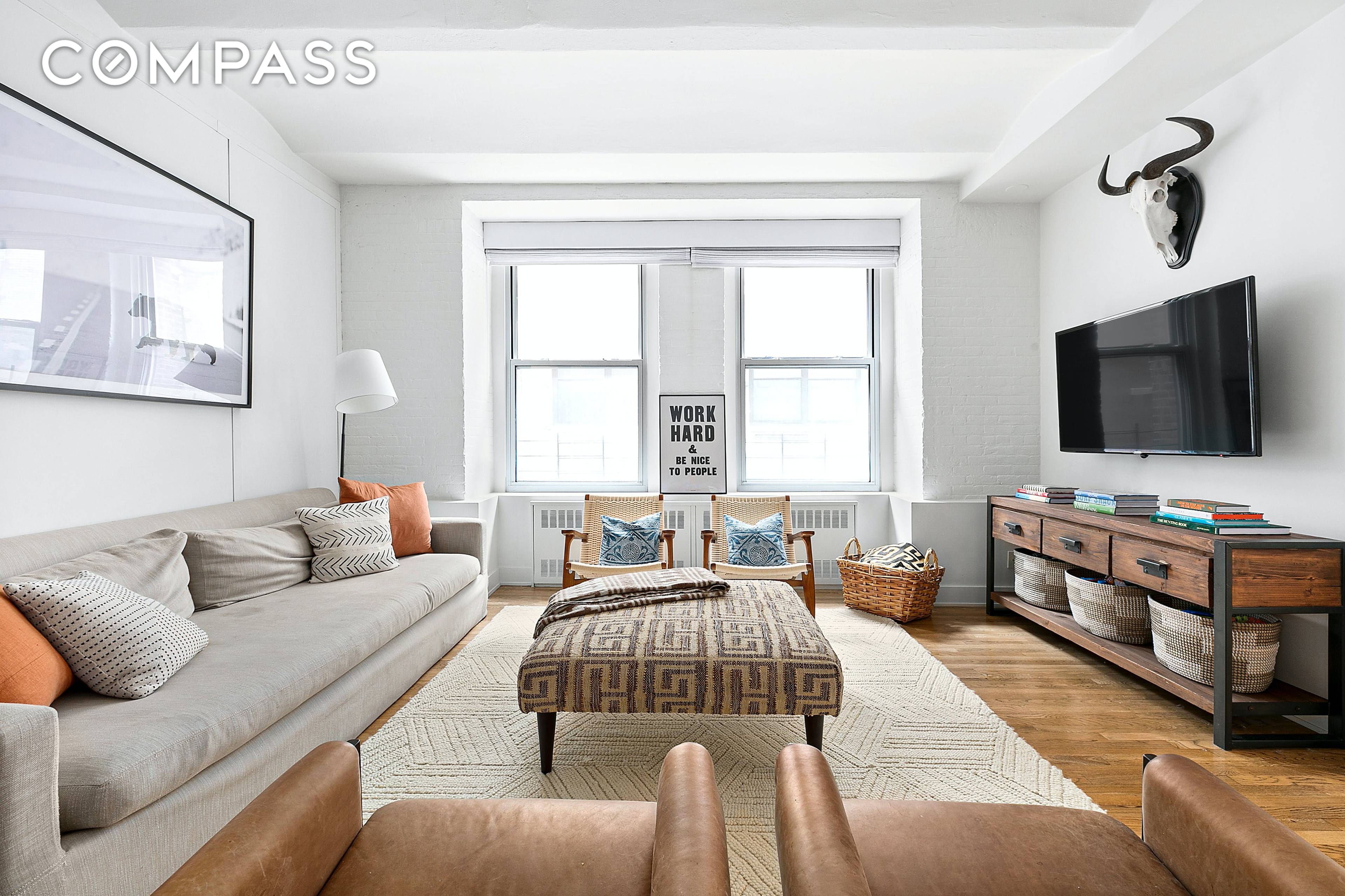 Tribeca loft perfection abounds in this MINT renovated classic loft, located on a prized block in prime Tribeca.