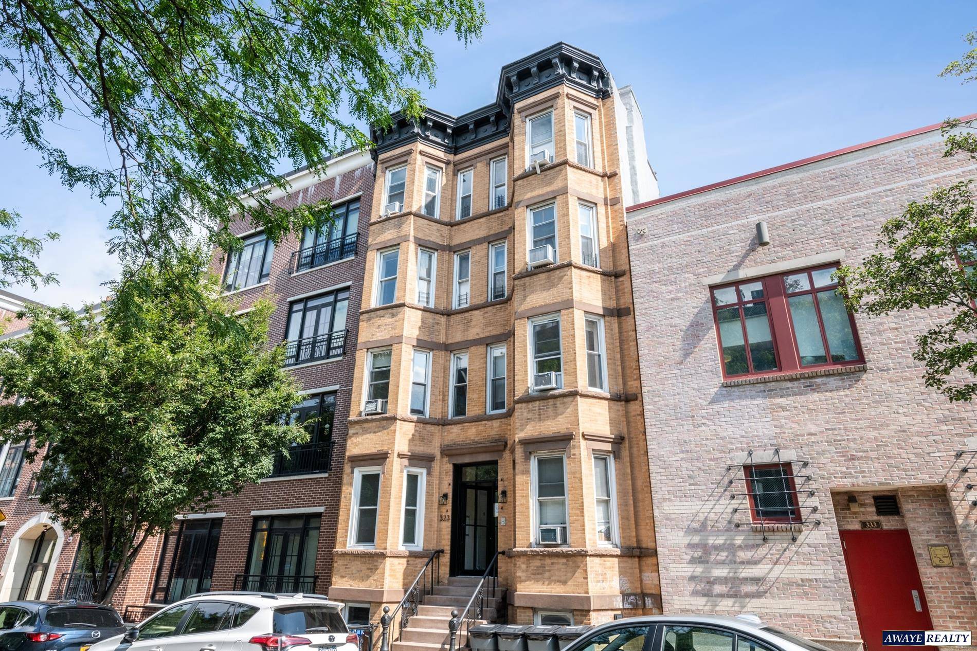 Newly renovated condo in the HEART of Park Slope !