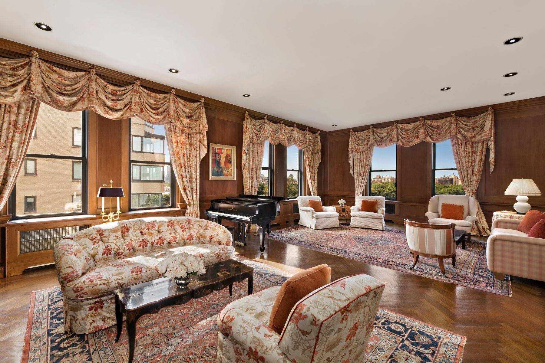 This sprawling 10th floor residence is perched high atop one of Carnegie Hill's most coveted prewar cooperatives and offers stunning views of Central Park and the Reservoir.