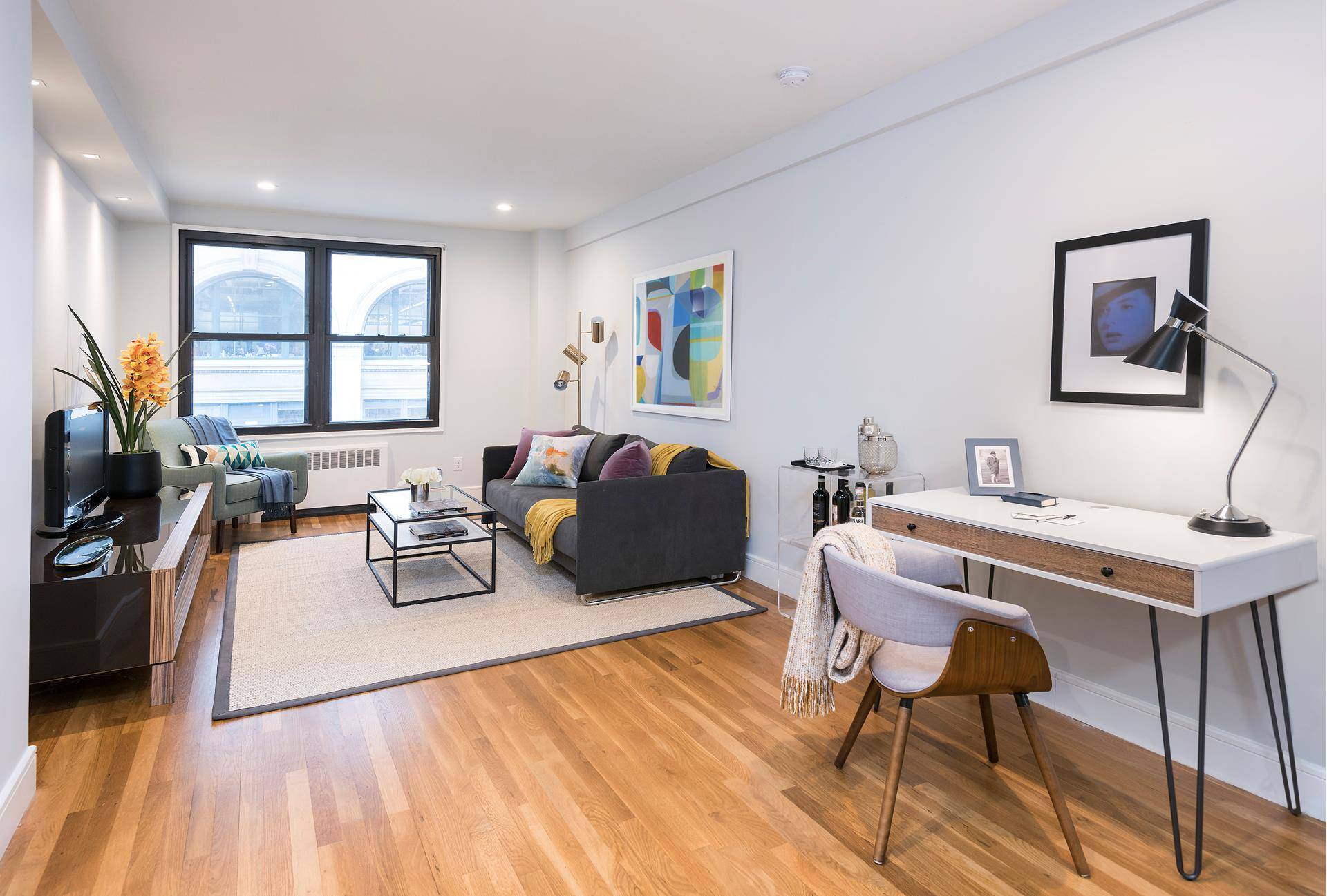 A stunning 2 bedroom 1 bathroom apartment at the Hamilton is now on the market, on a charming tree lined Street in the heart of Greenwich Village.