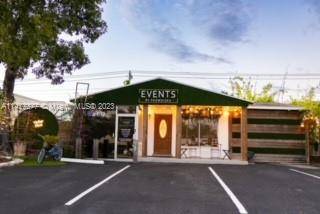 Beautiful renovated Commercial Property For Sale.
