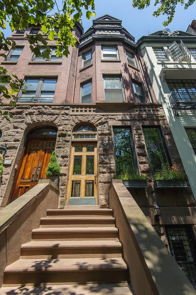 Move right in to this classic Upper West Side brownstone designed by the architect Charles Guilleaume in 1899 in the Romanesque Revival and Queen Anne styles.