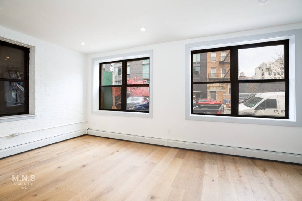 Renovated 4 Bedroom, 1. 5 Bath Duplex with Private Terrace Available in Prime Williamsburg !