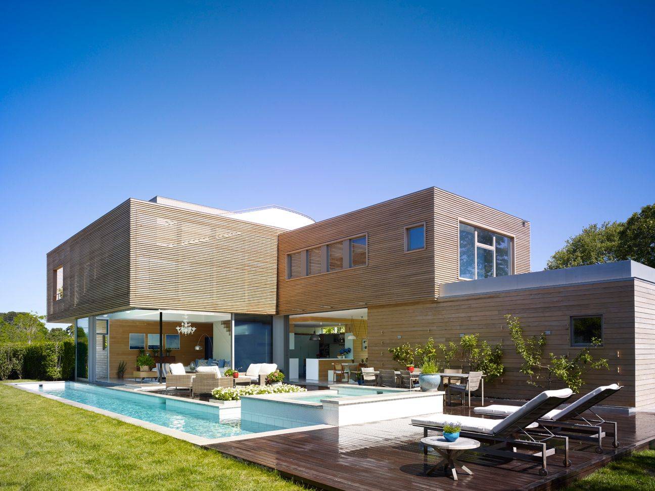 Exceptional Contemporary Home in South Quogue! 