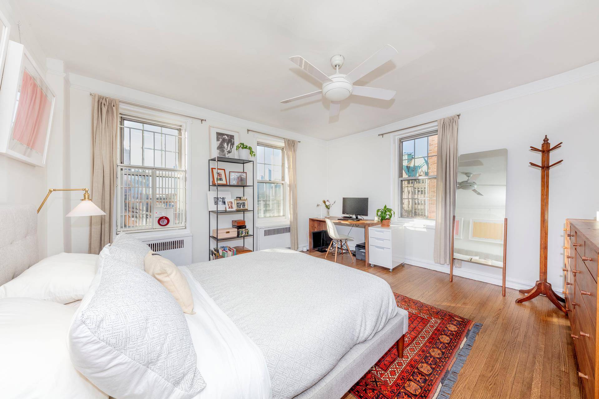 Located on Clinton Hill's charming tree lined Mansion Row, 360 Clinton Avenue, Apt 5J is blessed with charm and unobstructed views of Downtown Brooklyn.