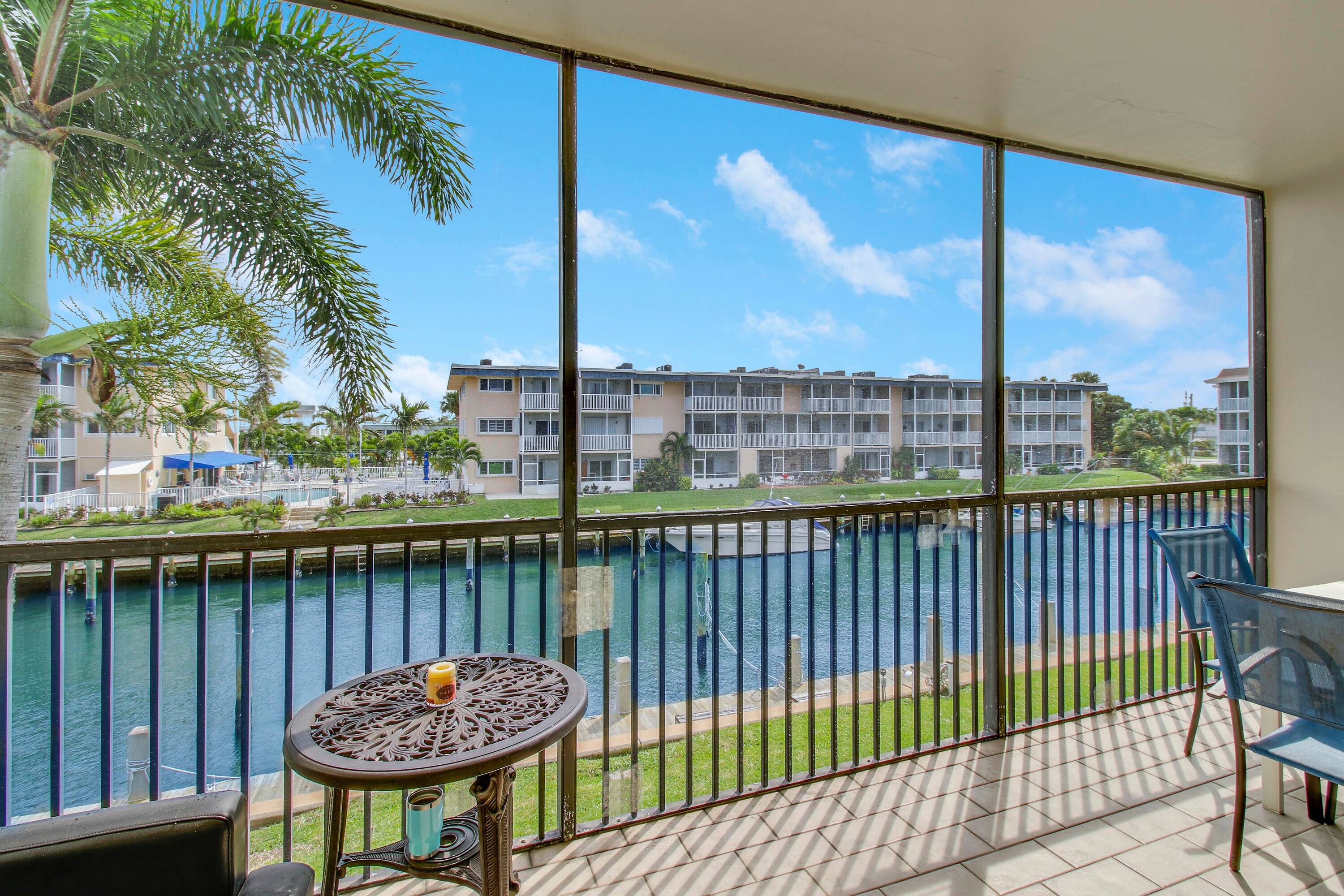 Welcome home to 124 Shore Court 204 located in North Palm Beach.