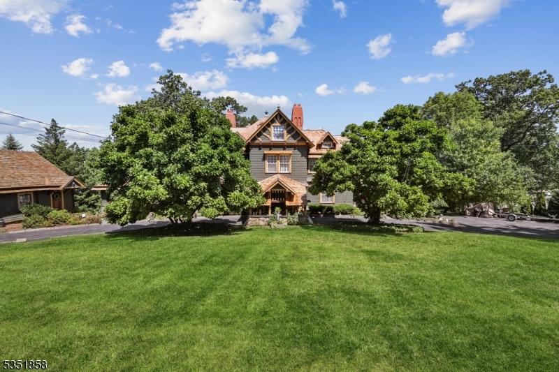 33 Edgemere Mt. Arlington NJ