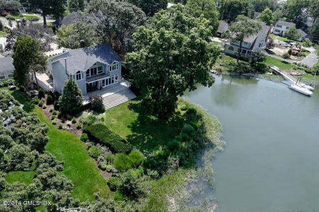 Relax and enjoy a seaside lifestyle in Shorelands, a private waterfront association with beach, dock and boat slips.