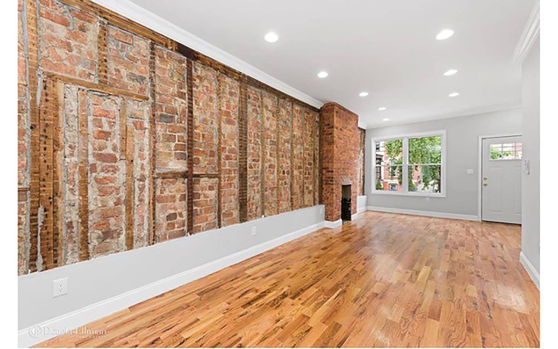 Beautiful fully renovated townhouse located in Mott Haven.