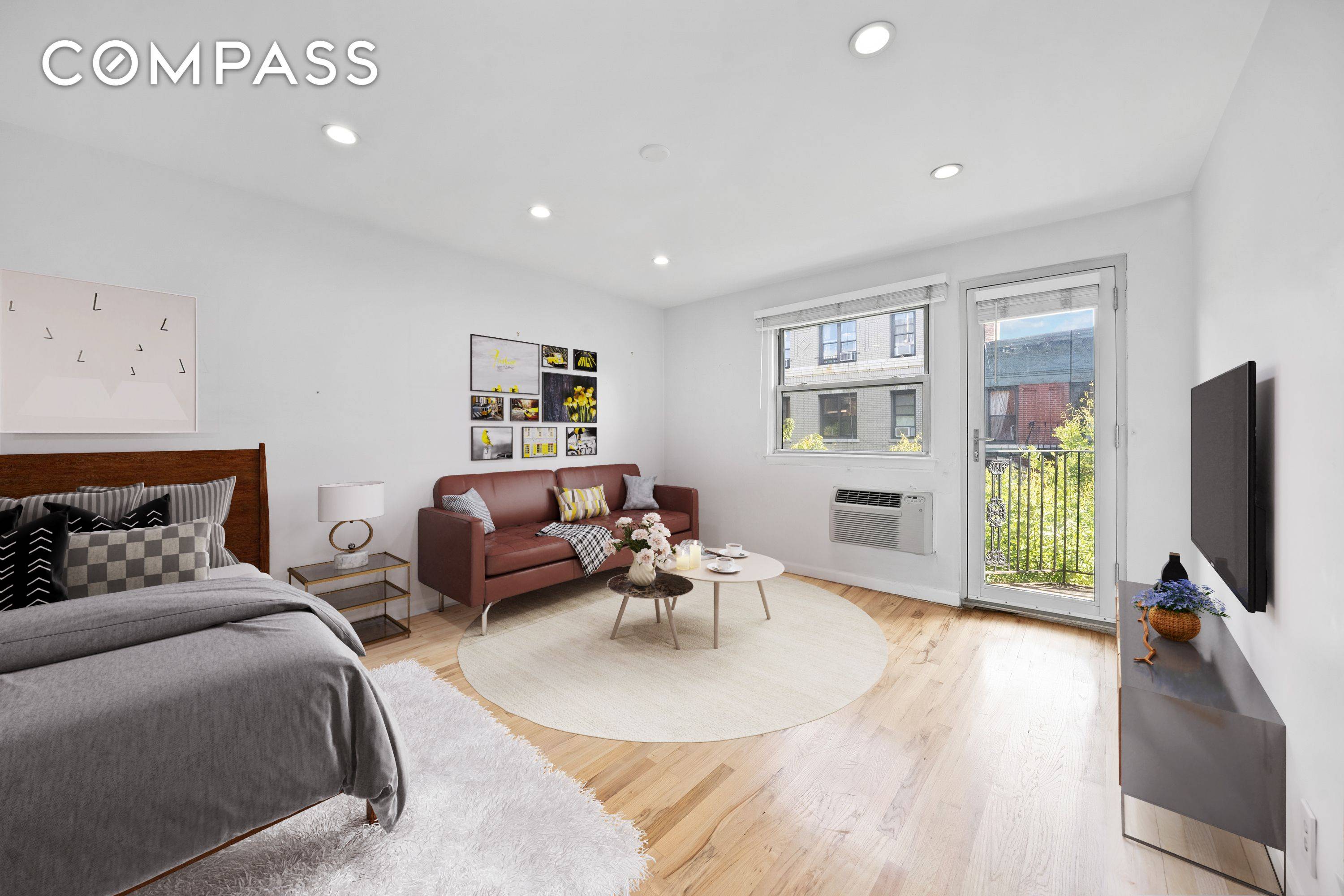 5L is a beautiful and bright studio in the heart of Greenwich Village.