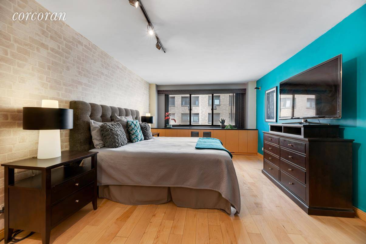 Welcome home to this spacious and newly renovated studio apartment at the Chelsea Lane.