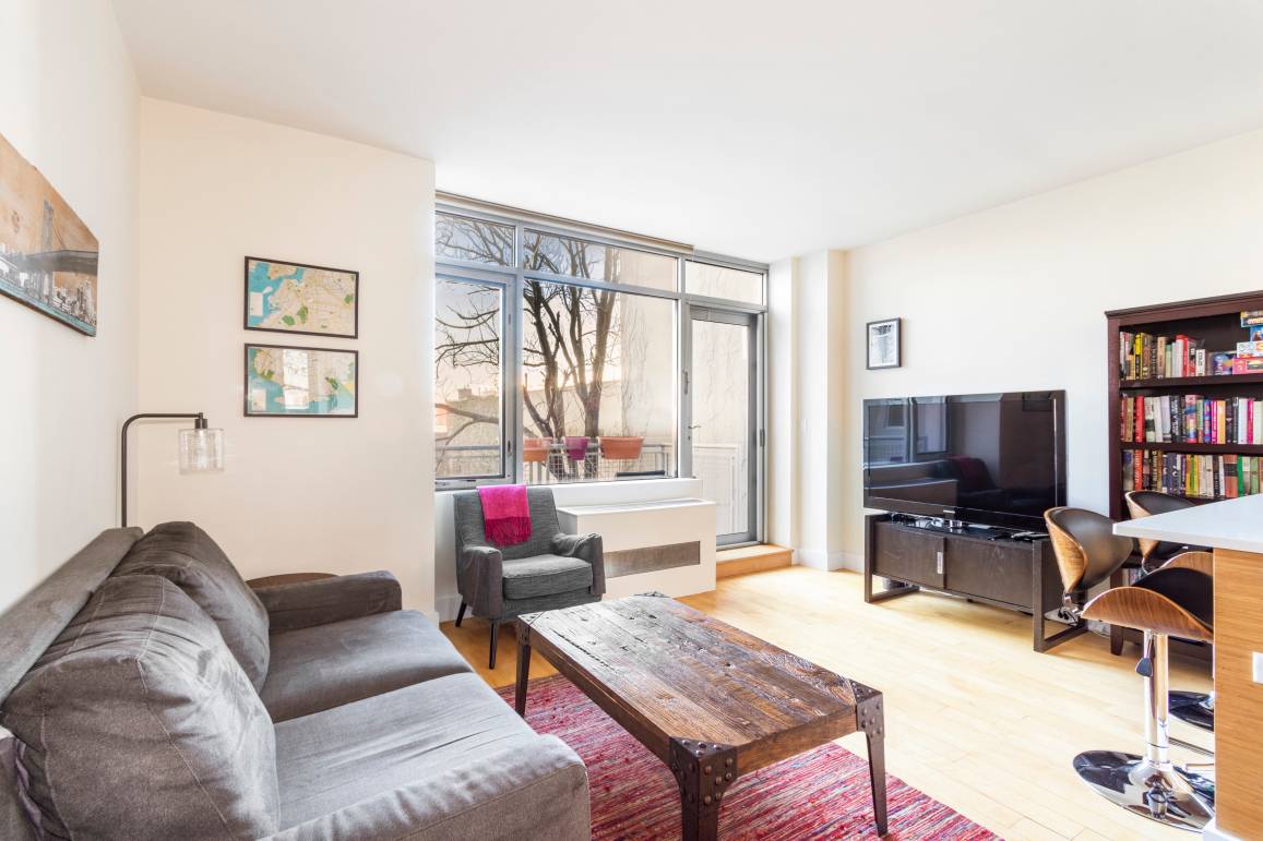 Experience condo living with all its luxury and convenience in the heart of a vibrant and charming Brooklyn neighborhood.
