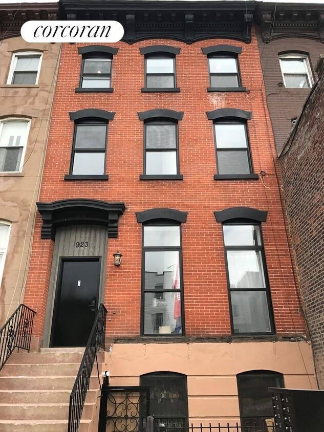 Bedford Stuyvesant all brick Townhouse Investment Property with 8 Free Market units yielding a 7 CAP rate !