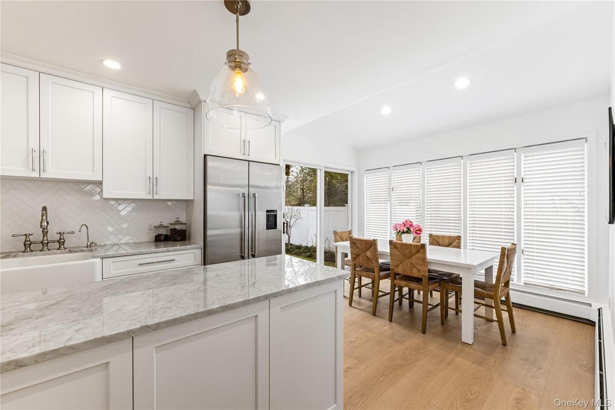 eat in new kitchen