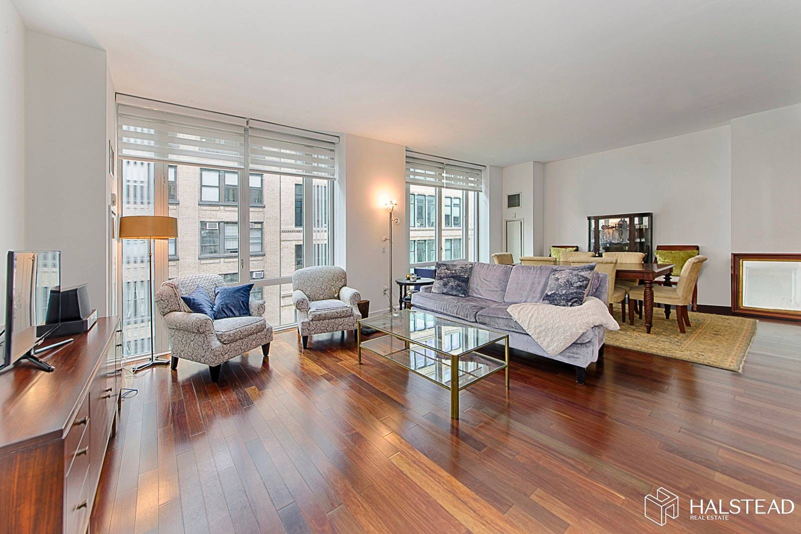 Spacious and elegant 1100 SF 1bedroom with 2 full baths, convertible to 2 beds at the Chelsea House.