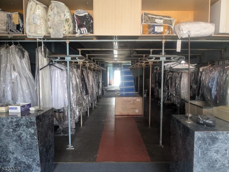 Retail 2