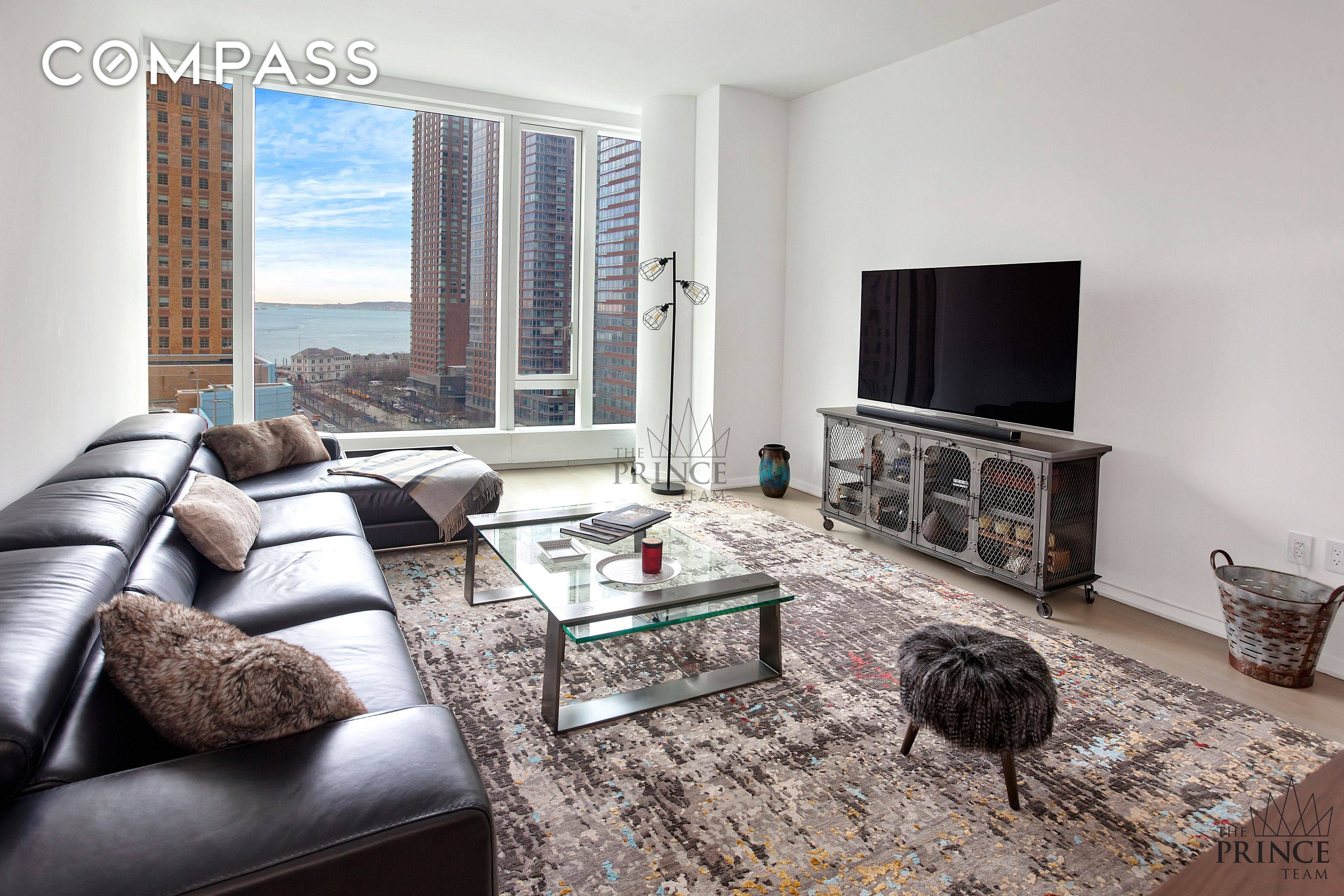 Apartment 10C at 50 West is the epitome of a luxurious and contemporary designed 1 bedroom in Downtown Manhattan.