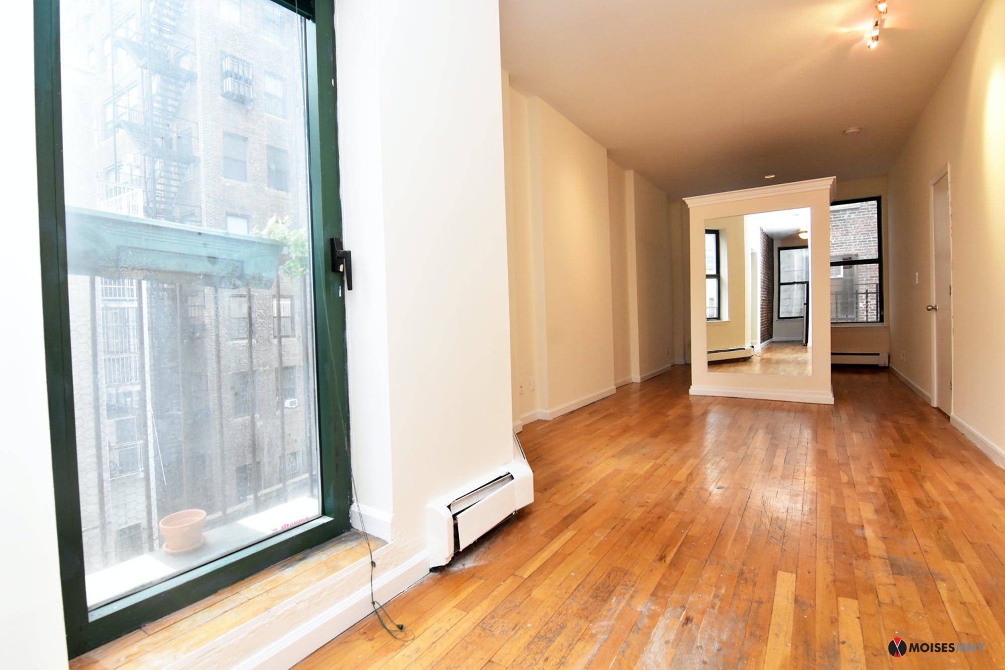 Actual Photos of the Apartment Plus, Photos from other Currently Available Apartments in the Same Building Videos and Virtual Tours Available Recently Renovated Convertible one bedroom Alcove Studios in Chelsea ...