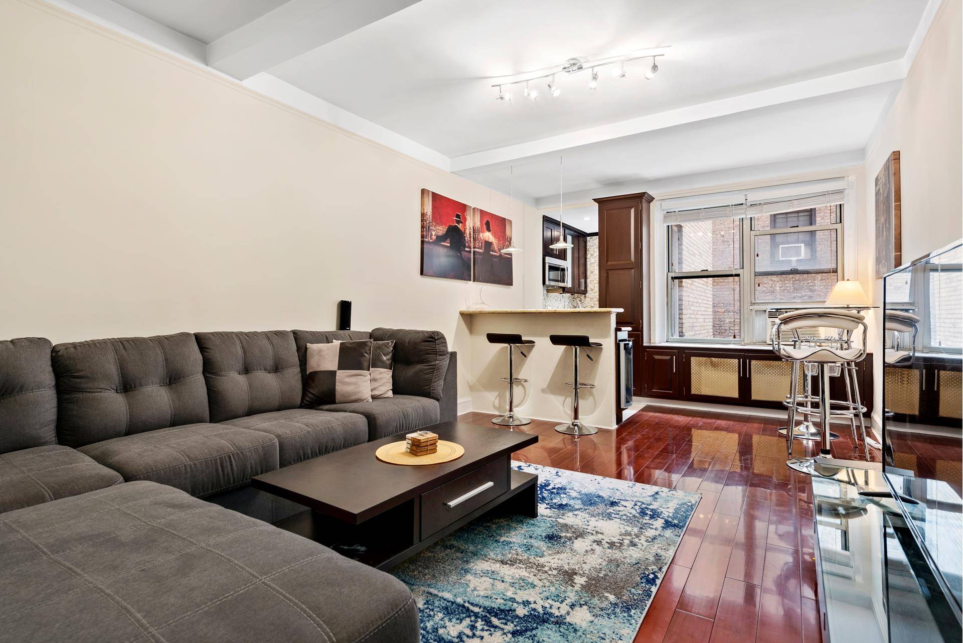 Welcome home to this stunning, newly renovated 1 bedroom 1 bathroom apartment with a private key to Gramercy Park !