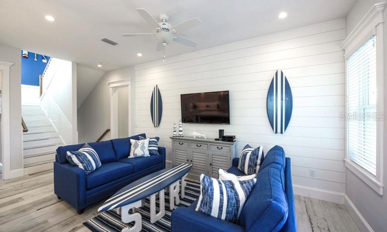 LIVING SPACE