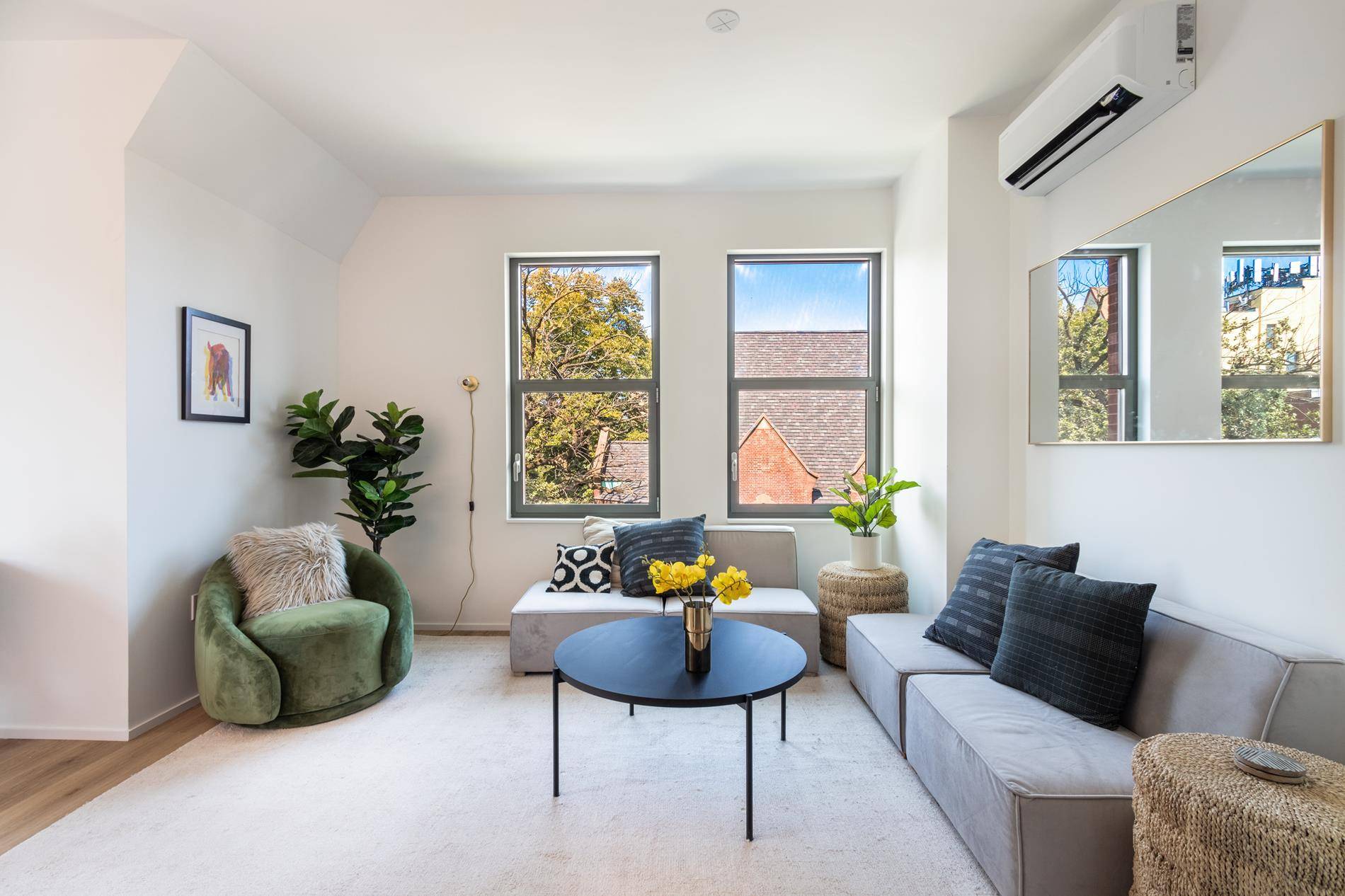 Spacious private outdoor space overlooking elevated greenspace.