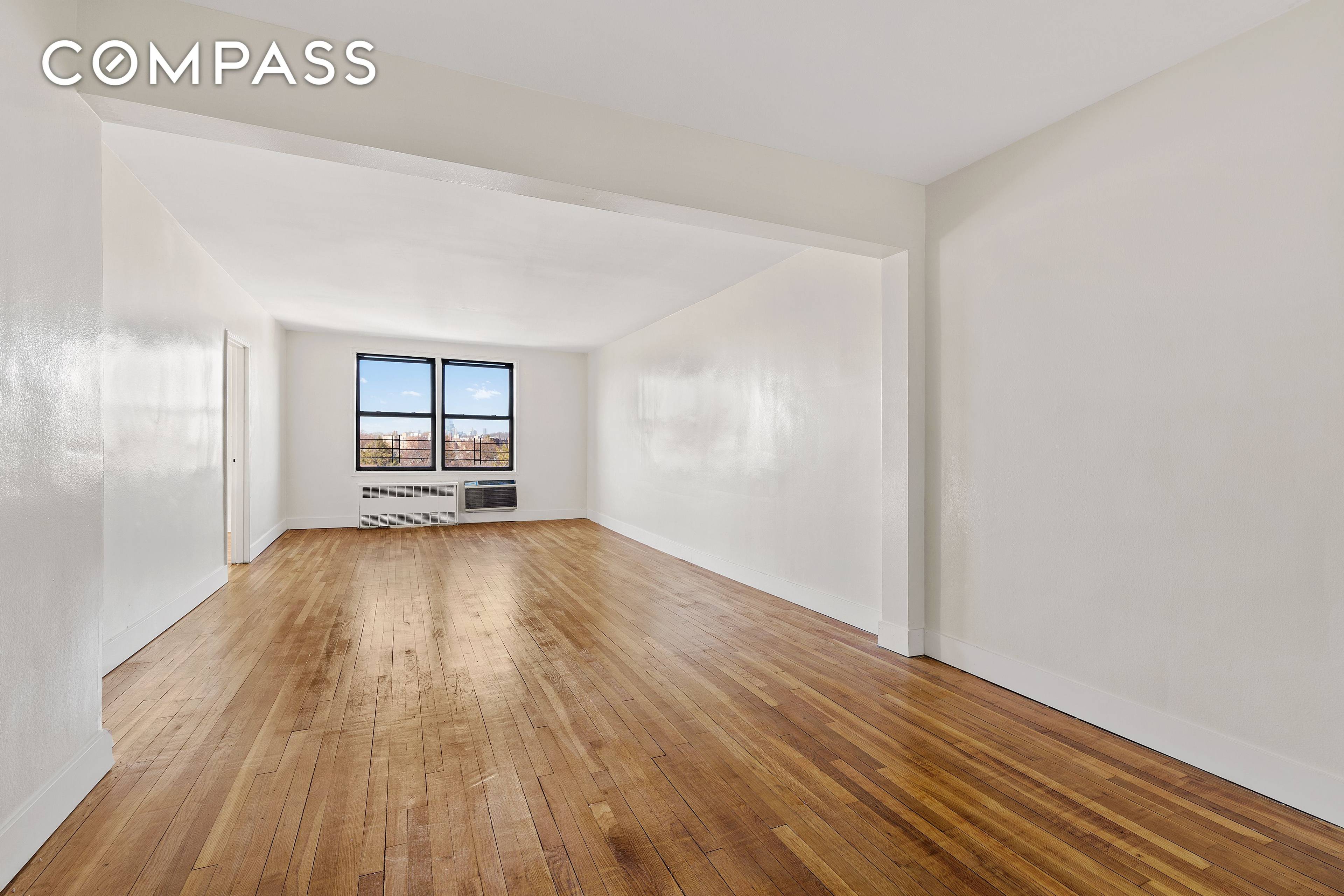 Super Bright and Spacious, Top Floor 2 Bedroom, 1 Bath with Views of Manhattan from Every Room !