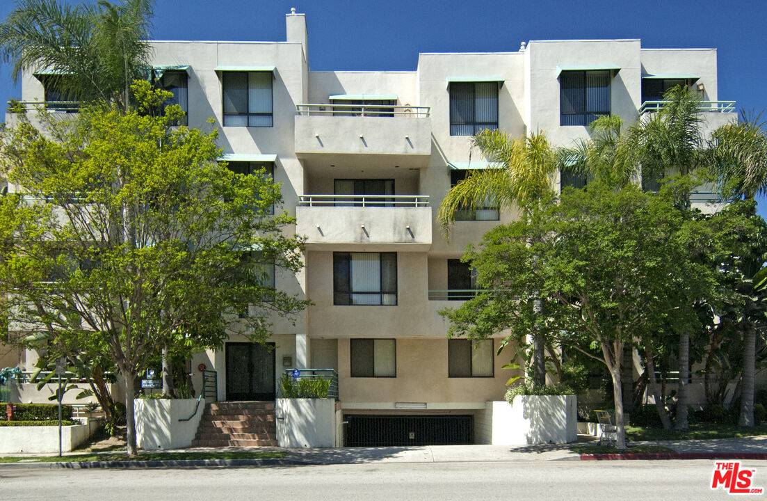 1851   Veteran Ave 2BR Beverlywood La