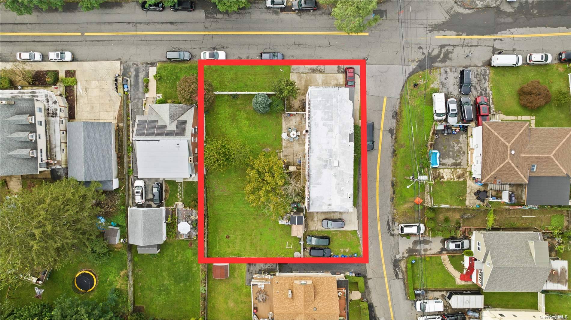 Excellent opportunity available in the Northern Yonkers neighborhood of Nepera Park.