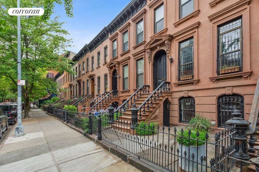 The Clinton Hill Classic Discovering untouched brownstones, which have preserved the details that exemplify why Clinton Hill is one of the most desired neighborhoods in the country, is rare.