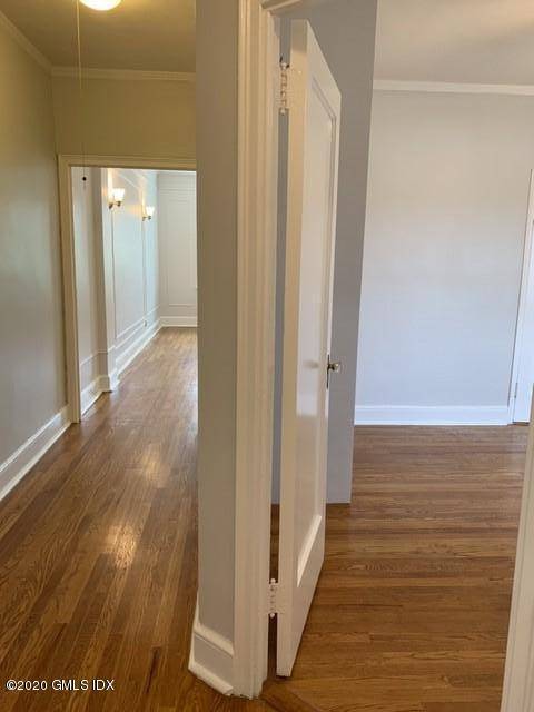 Renovation just completed on this fabulous one bedroom, in a charming building in the heart of downtown Greenwich !