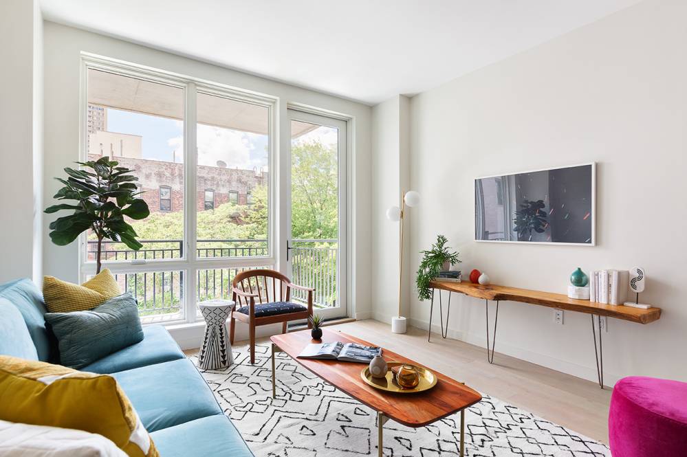 1000 Union is a boutique collection of 20 expertly crafted residences designed by Fischer Makooi Architects, bringing a new standard of livable luxury to Crown Heights.