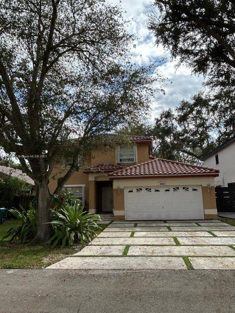 This can be your dream home located in the vibrant city of Miami Lakes.