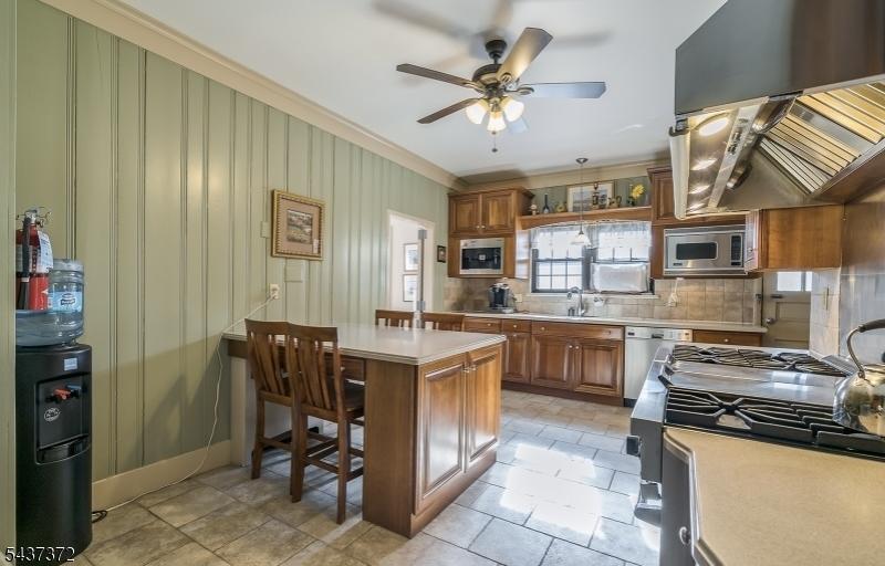 Eat in Kitchen