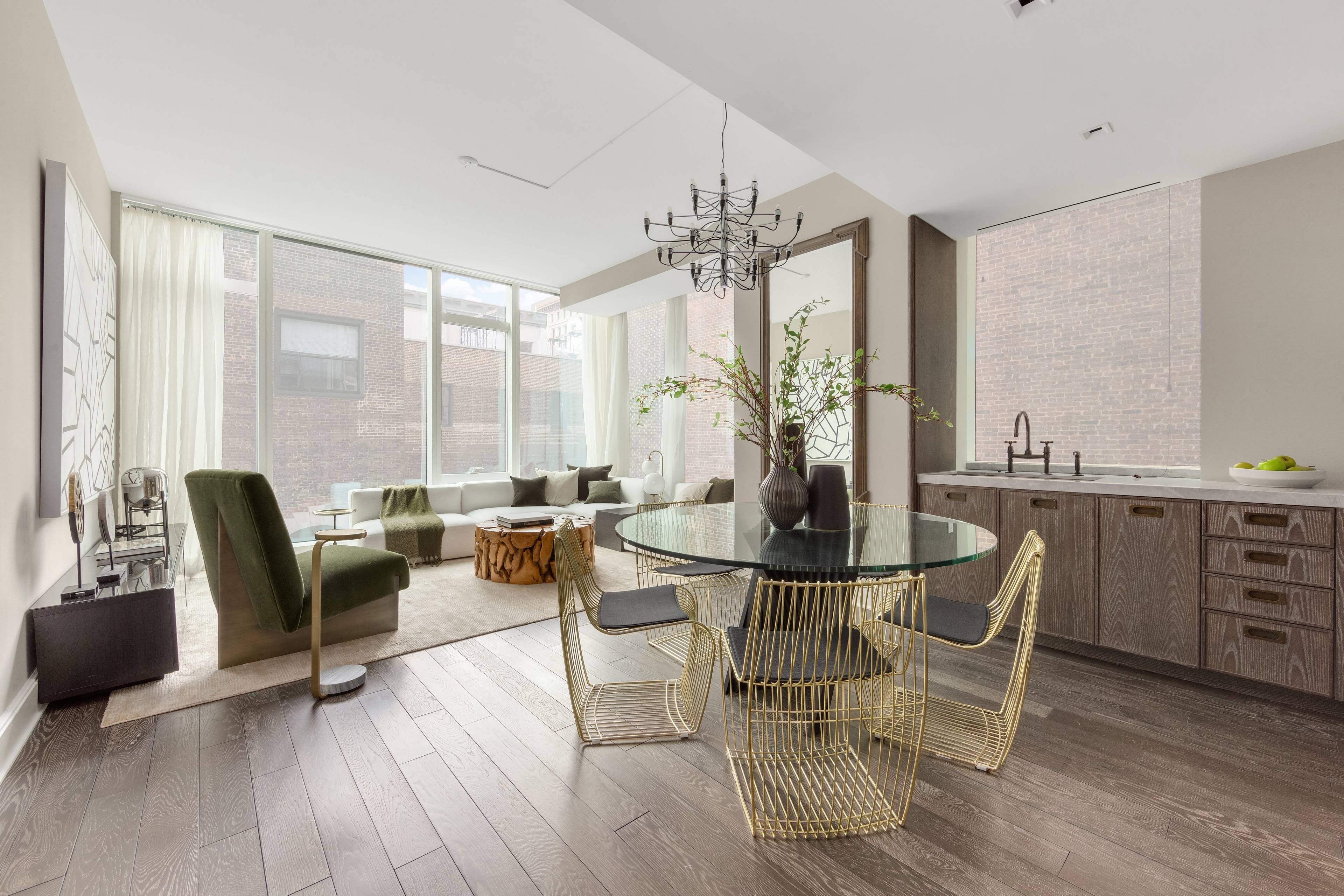 Surround yourself in unrivaled luxury and style in this high floor one bedroom, one bathroom showplace in the Flatiron District's revered Madison Square Park Tower.