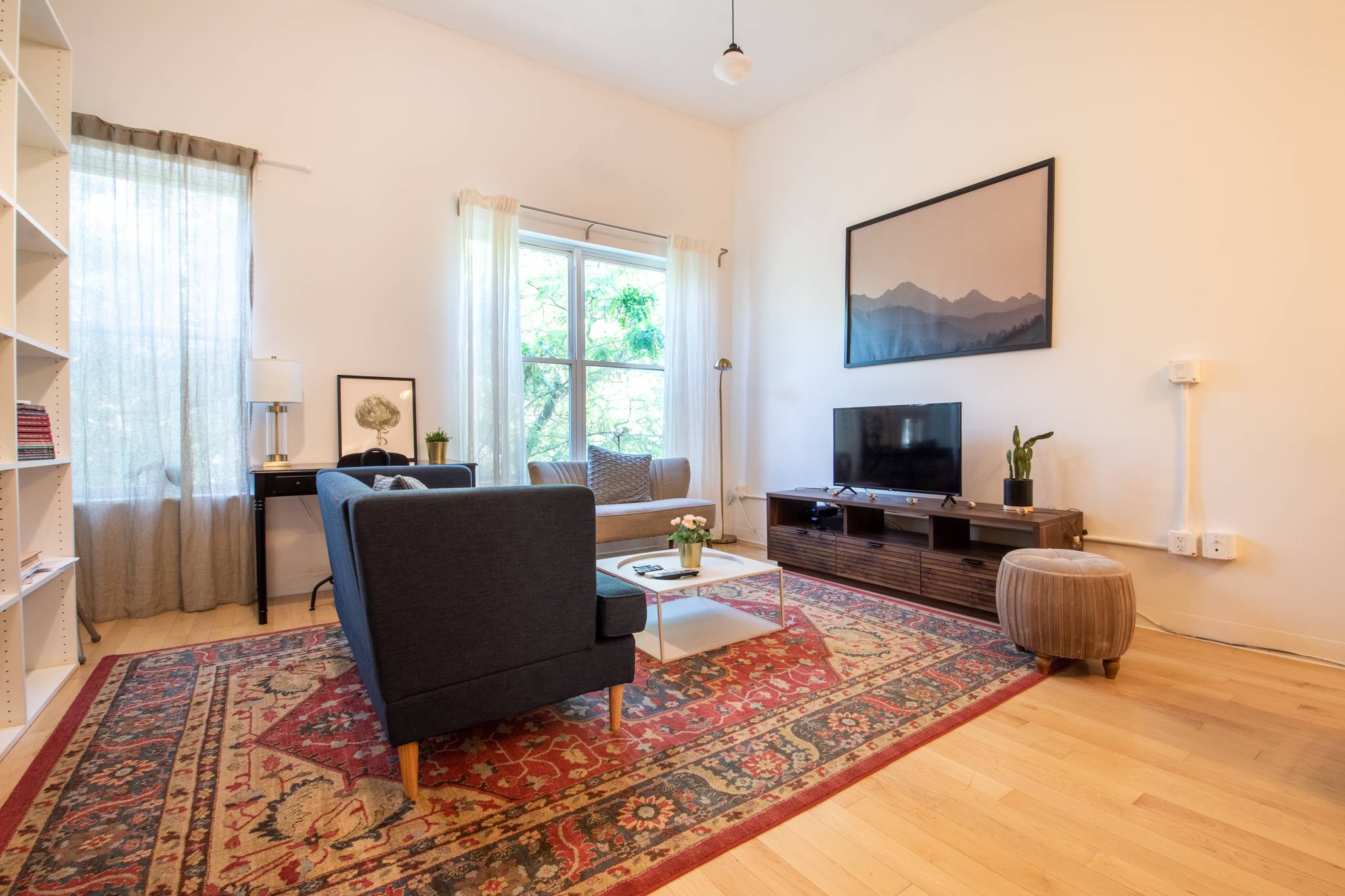 No Fee ! HUGE Sun drenched Floor Through One Bedroom Apartment In the Heart of Williamsburg Available for August 1.
