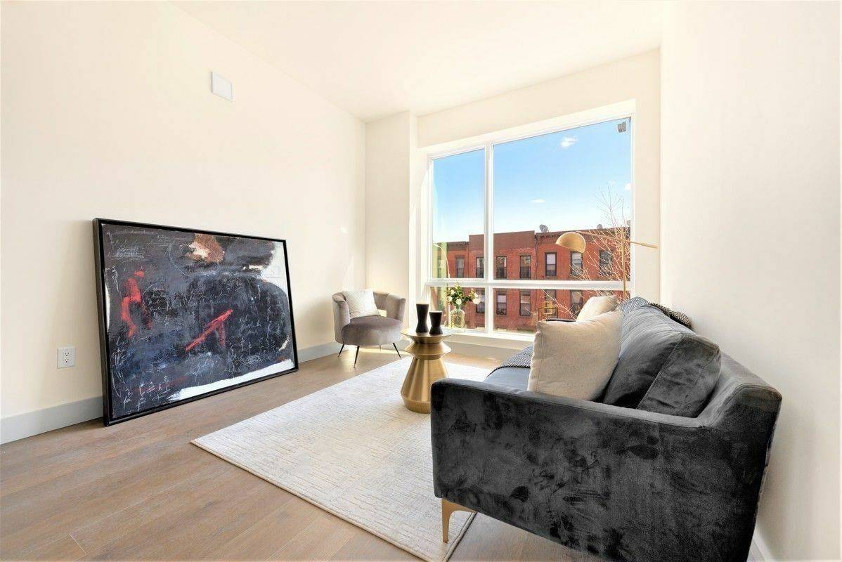 Upscale living in the heart of trendy, fashionable Brooklyn.