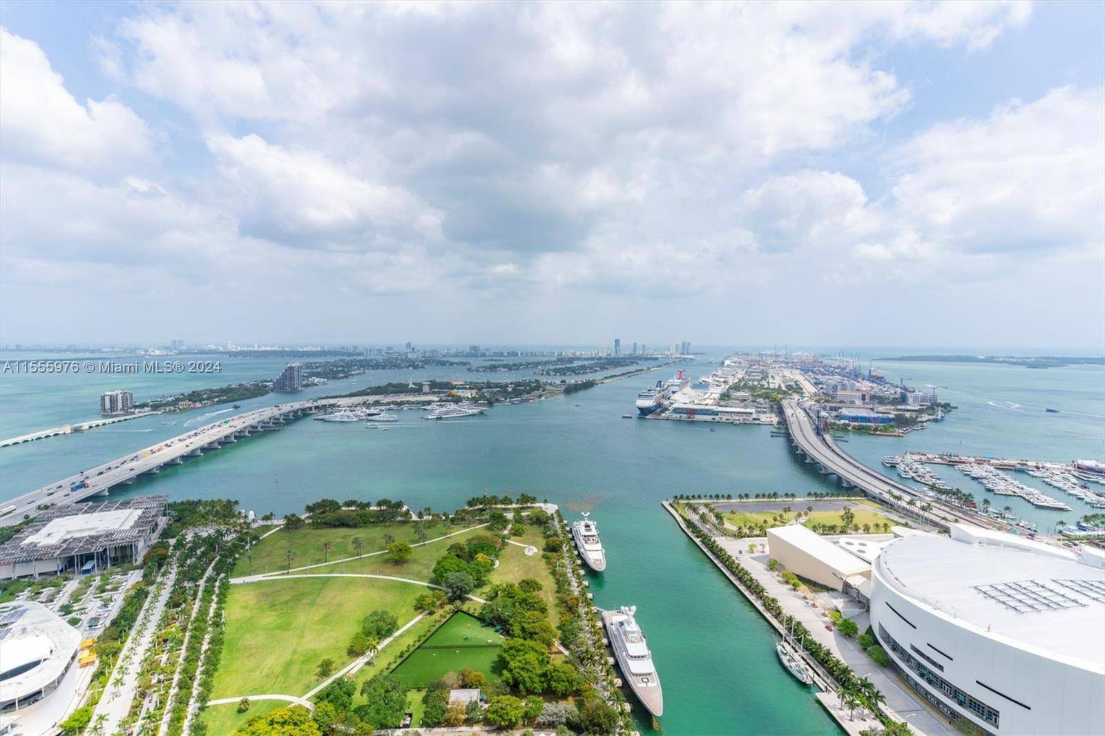 This stunning 2 bedroom Den den has been closed to make a third bedroom 3 bathroom apartment at 900 Biscayne Bay offers breathtaking views of the bay, ocean, and city ...