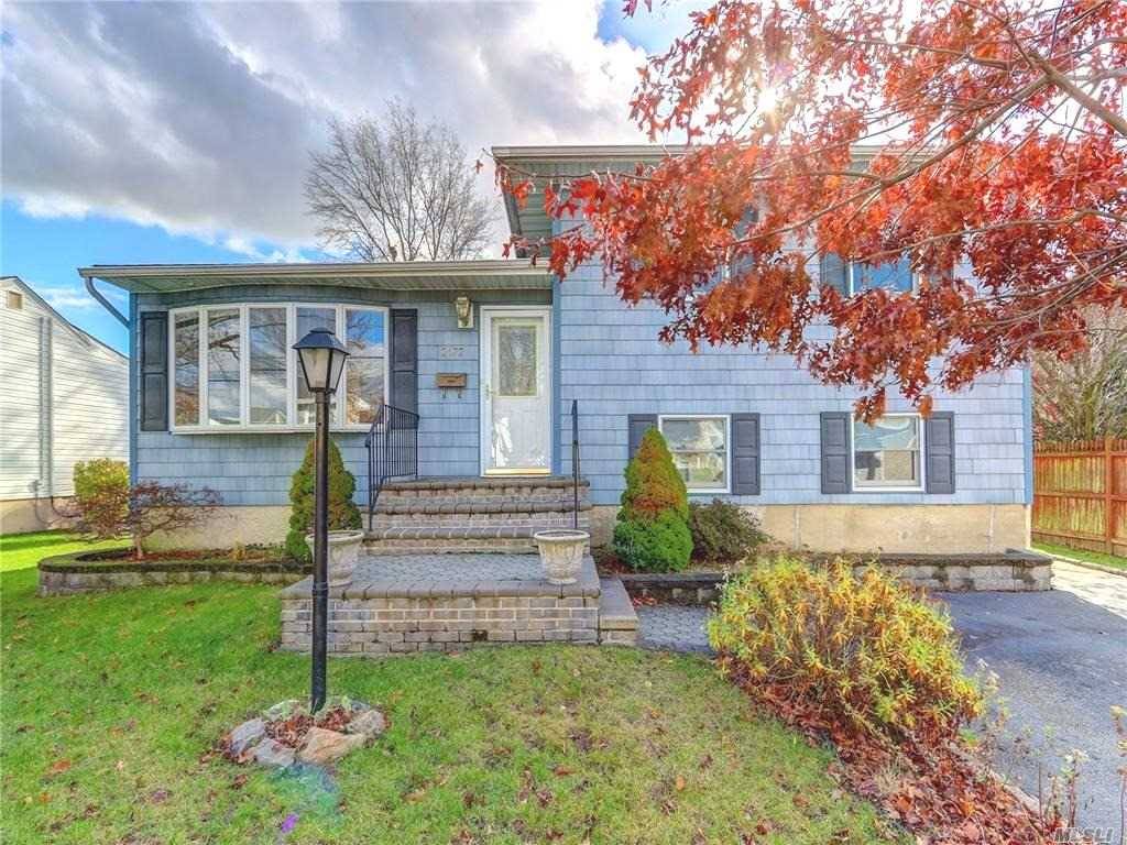 Beautiful expanded split level on a small quiet block.