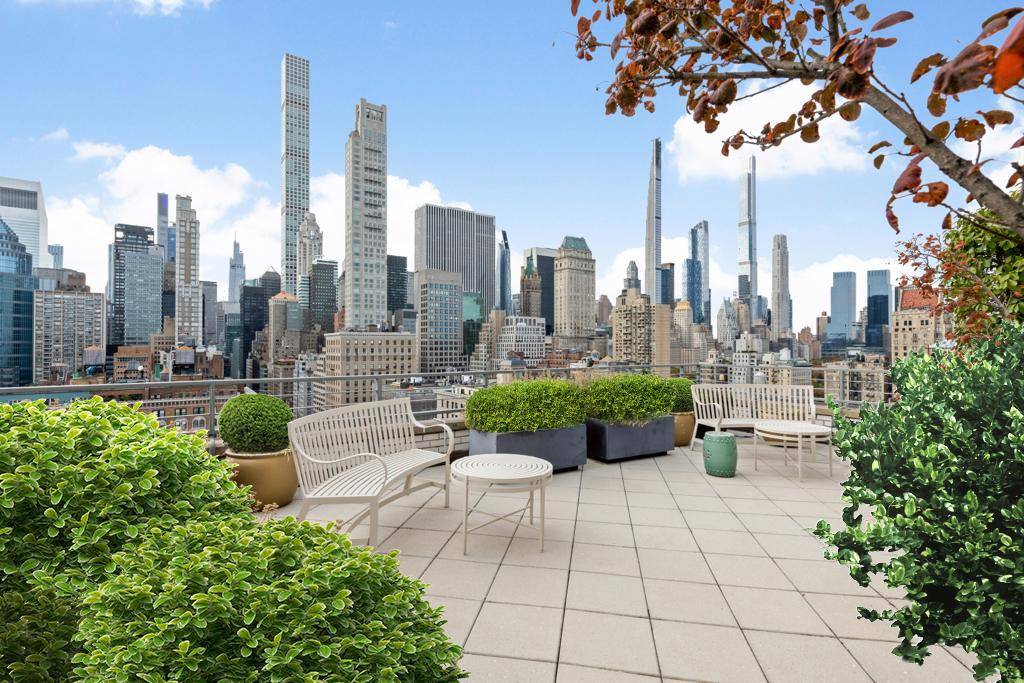 This stunning triplex penthouse boasts a prime Park Avenue location, multiple terraces with views across Manhattan and Central Park, and a floor to ceiling glass solarium surrounded by outdoor space.