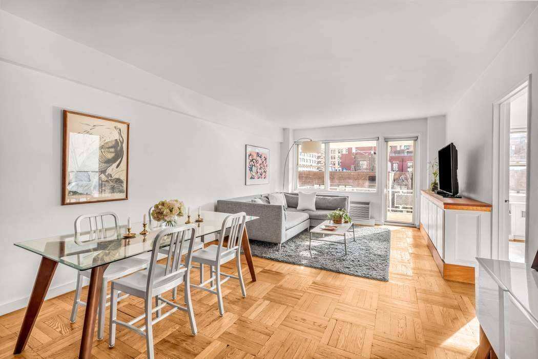 Welcome to apartment 7M, a gracious and winged 2 bedroom 2 bathroom with a fabulous balcony outdoor space at The Sheridan, one of Greenwich Village s most coveted full service ...