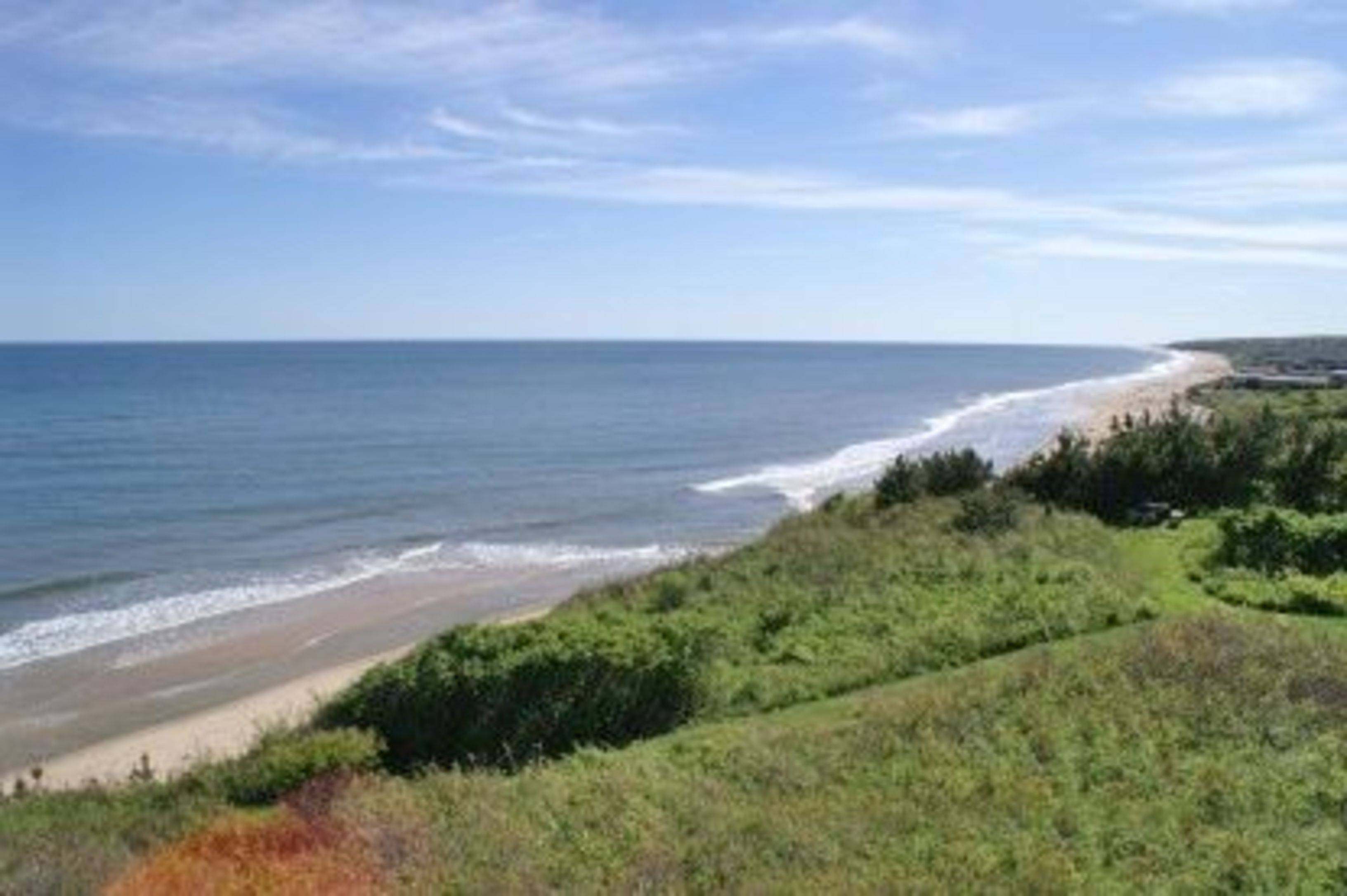 Montauk Oceanfront -one of a Kind! Private Stairs to the Ocean