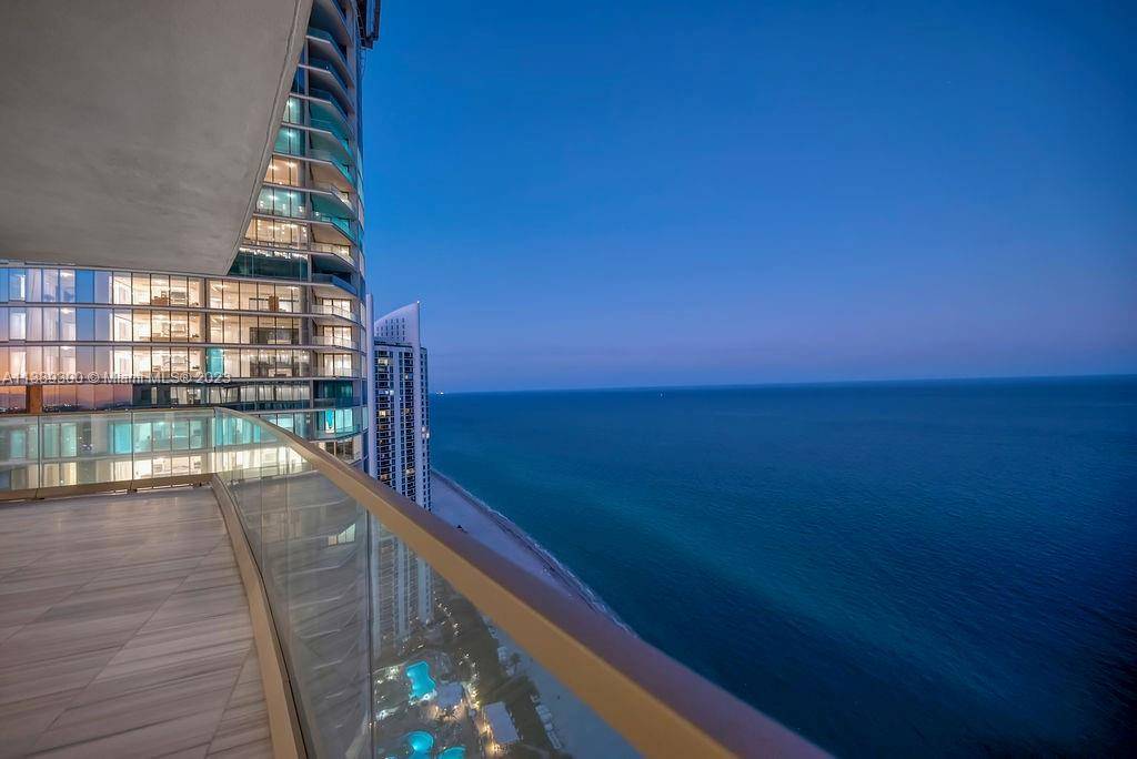 The most luxurious building in South Florida, This 4 bedroom 6.