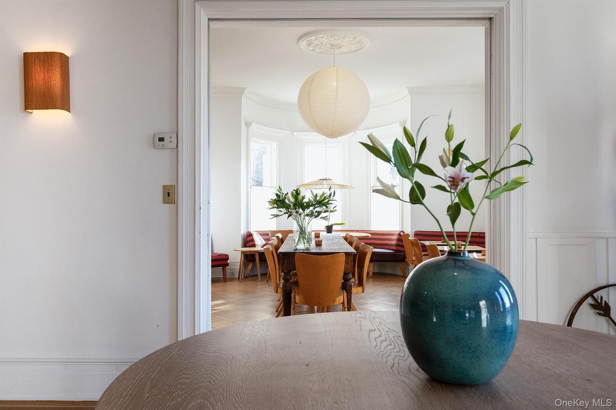 Foyer/Dining Room 2