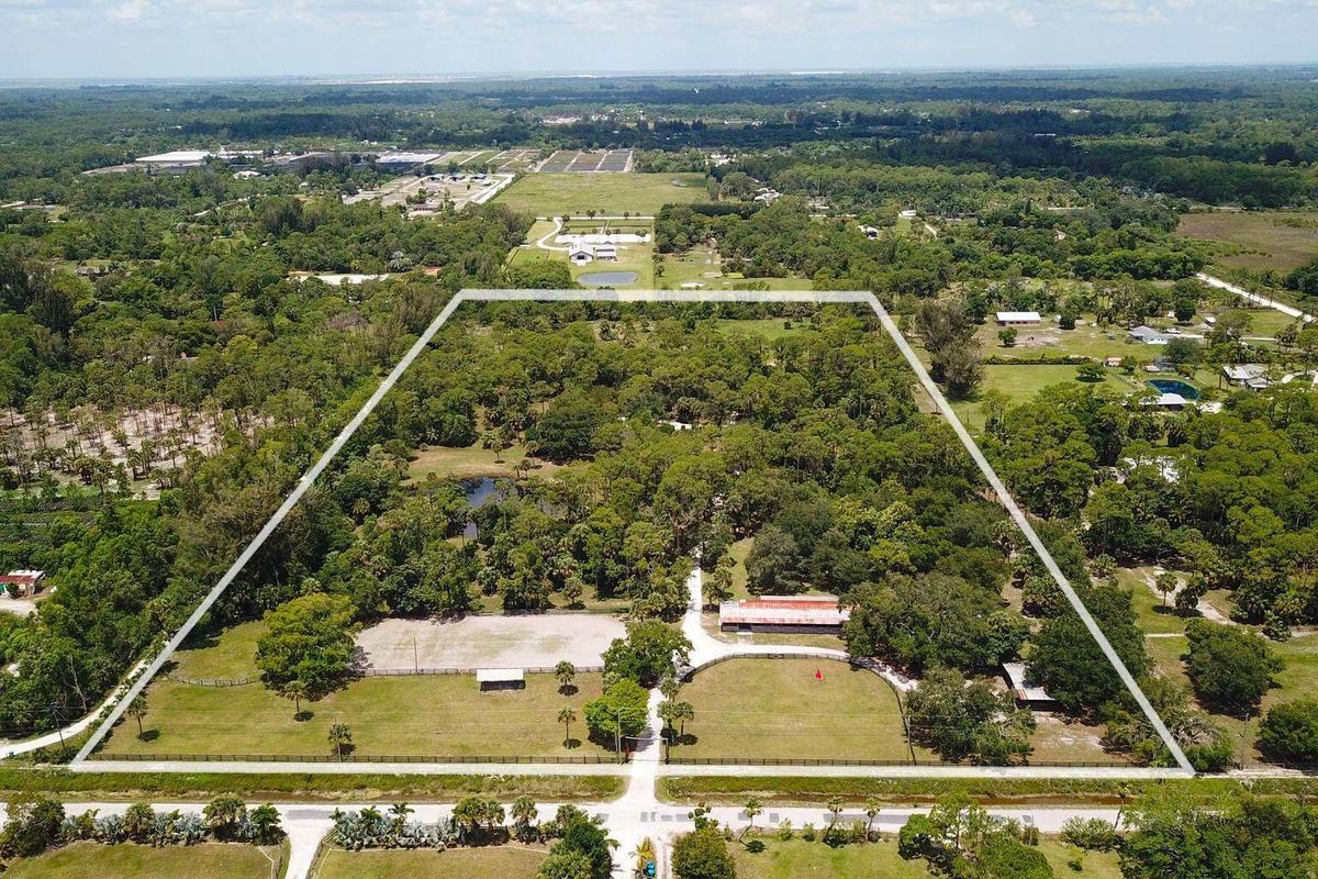 2833 F Rd 20 acres