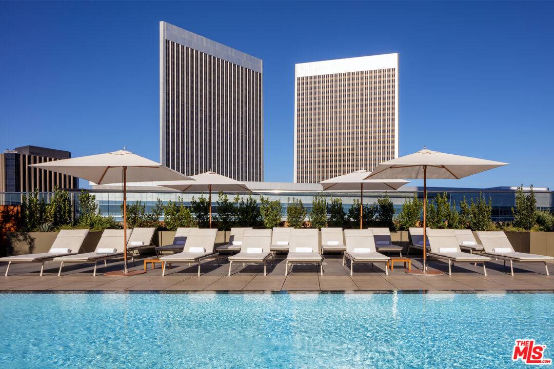 2025 Avenue Of The Stars 1BR Beverlywood La