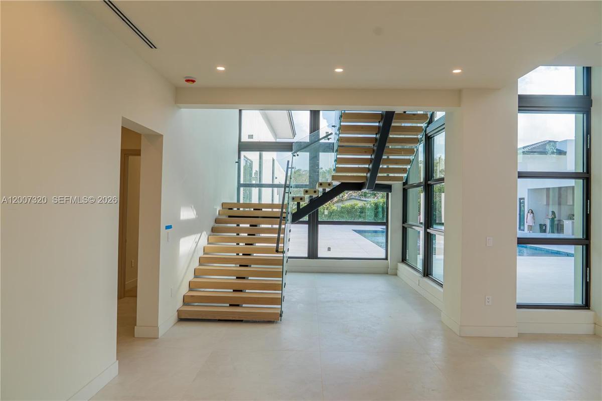 virtual staging