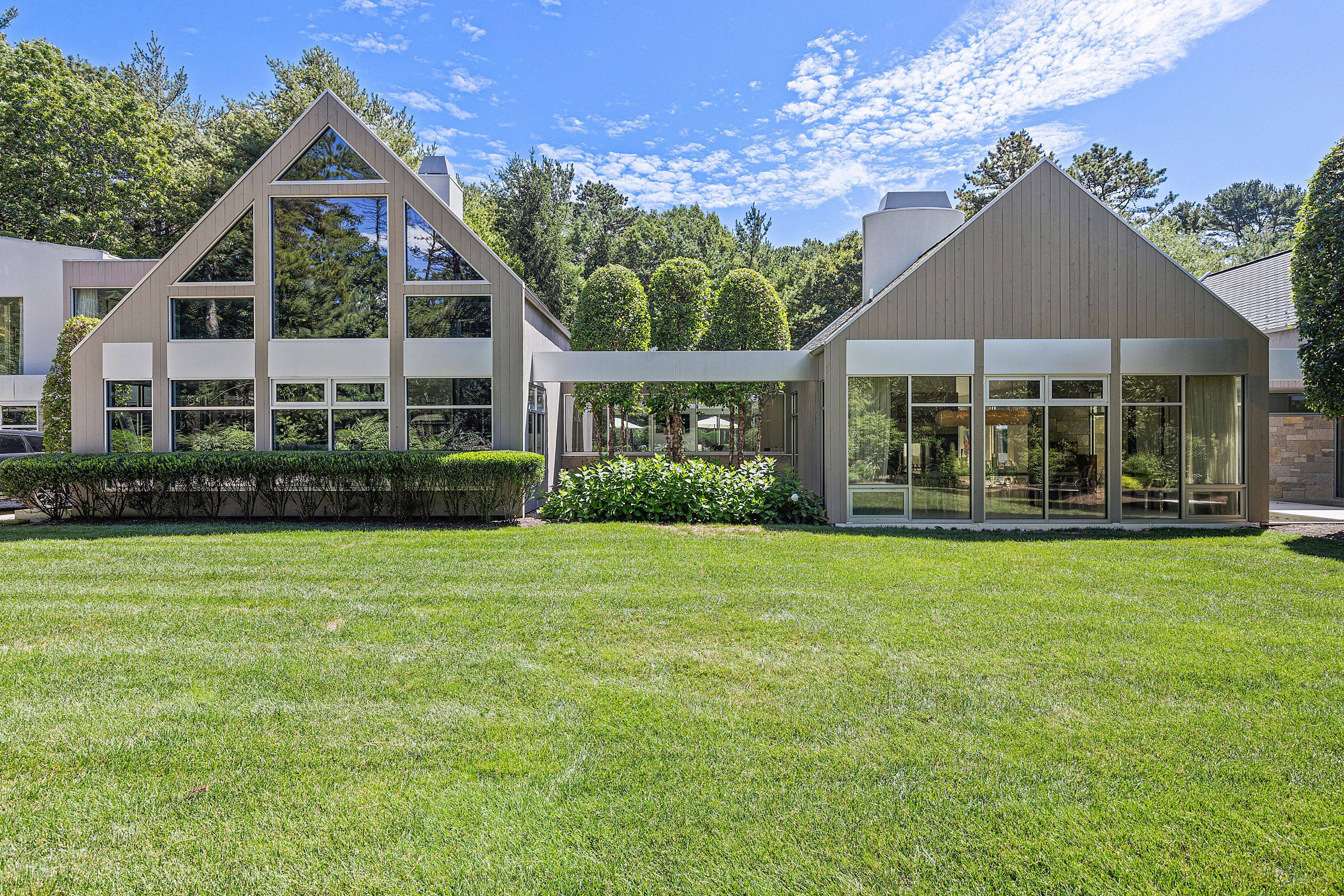 Spectacular modern farmhouse- Summer in the Hamptons