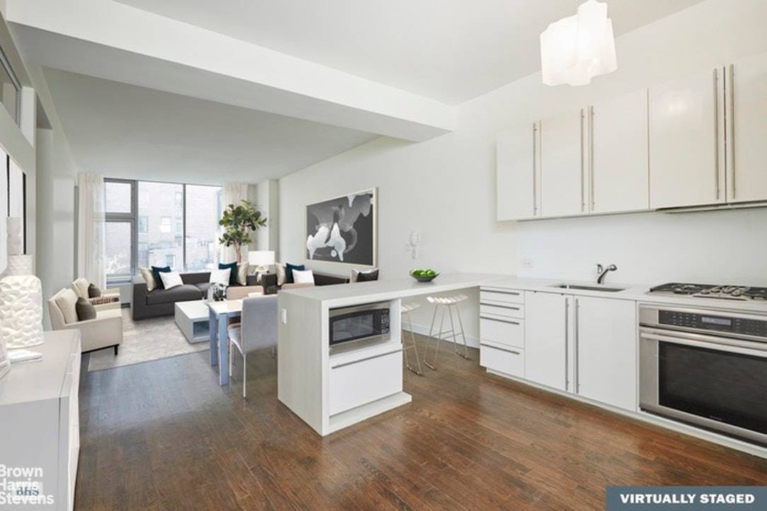NO FEE This upscale, chic loft is located between Chelsea and the Flatiron District.