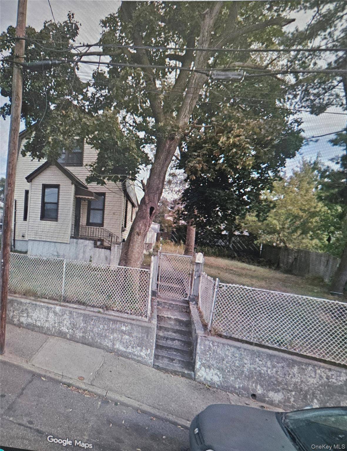 Prime Location of Elmont Beautiful single Family House has 3 Bedroom, 3 Bathroom, Eats in Kitchen, Formal dining room amp ; Car Garage.